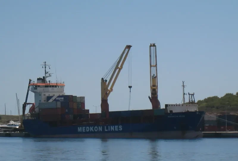 MEDKON RIZE Container Ship IMO 9114347 photo 3