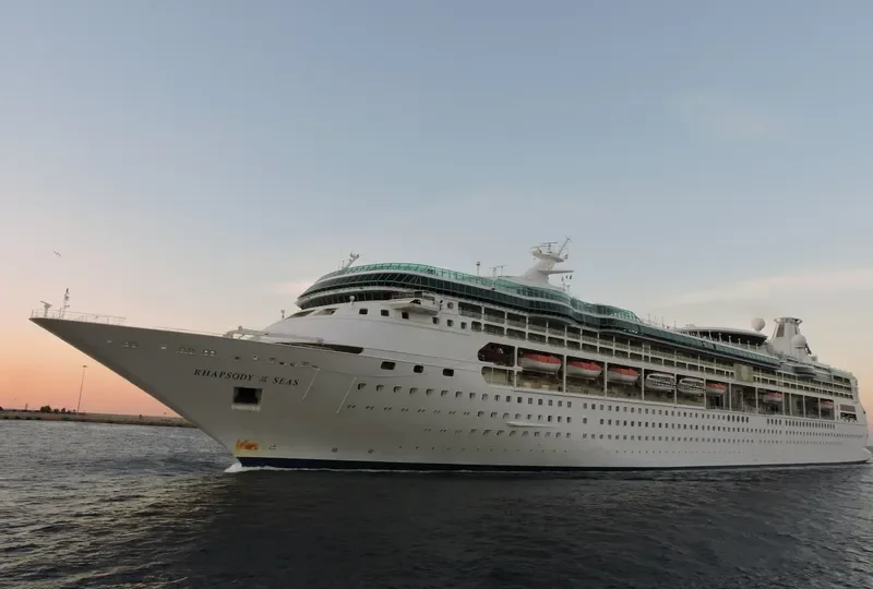 RHAPSODY OF THE SEAS Passenger Ship IMO 9116864 photo 3