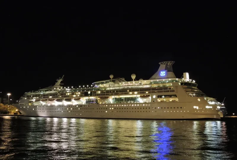 RHAPSODY OF THE SEAS Passenger Ship IMO 9116864 photo 4