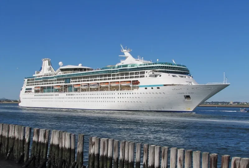 VISION OF THE SEAS Passenger Ship IMO 9116876 photo 6