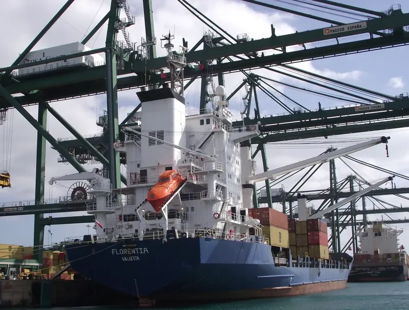 INLE STAR Container Ship IMO 9117193 photo 8