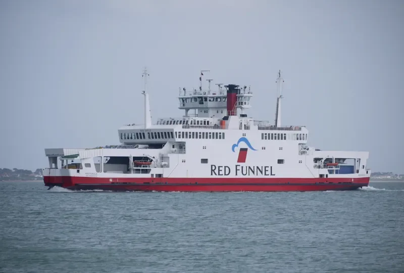 RED EAGLE Ro-Ro IMO 9117337 photo 5