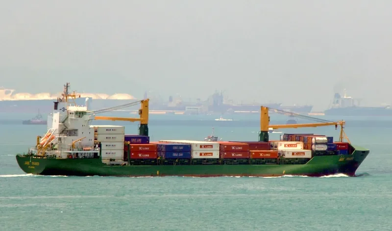 CNP ILO Container Ship IMO 9117662 photo 30