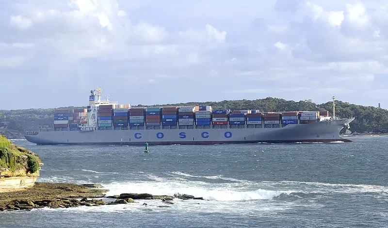 LU HE Container Ship IMO 9120748 photo 4