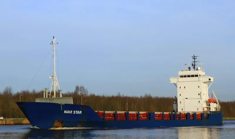 NAVI STAR Container Ship IMO 9123506 photo 6