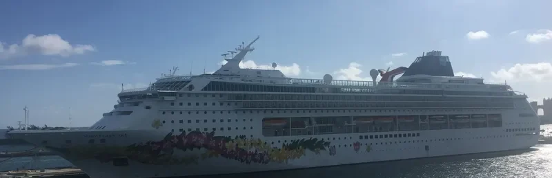 NORWEGIAN SKY Passenger Ship IMO 9128532