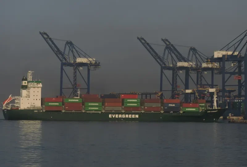UNI ASSENT Container Ship IMO 9130585 photo 4