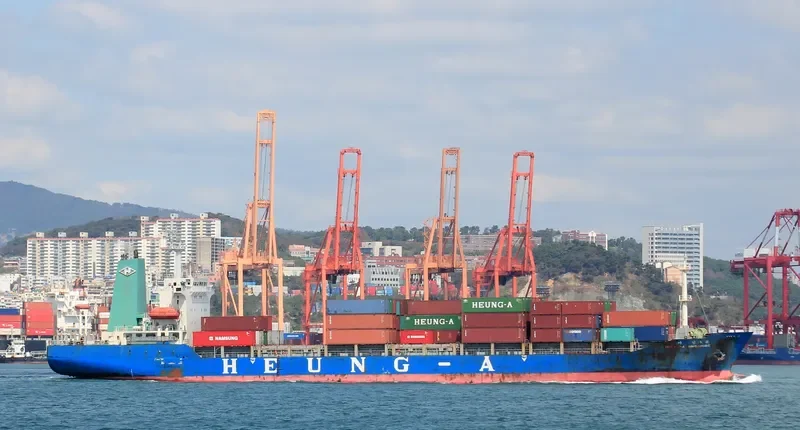 HEUNG A SINGAPORE Container Ship IMO 9131060 photo 5