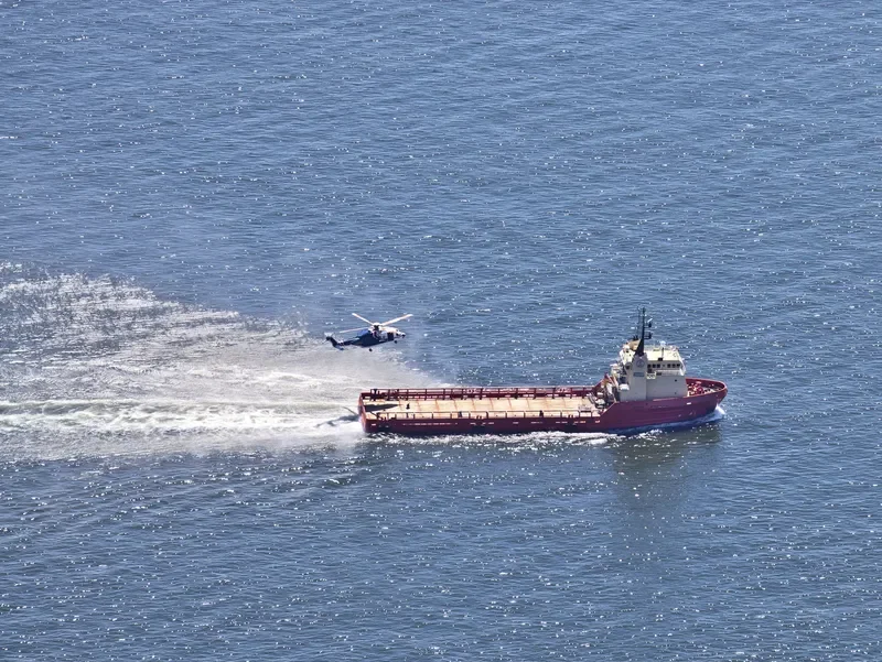 COMMANDER Offshore Vessel IMO 9132234 photo 2