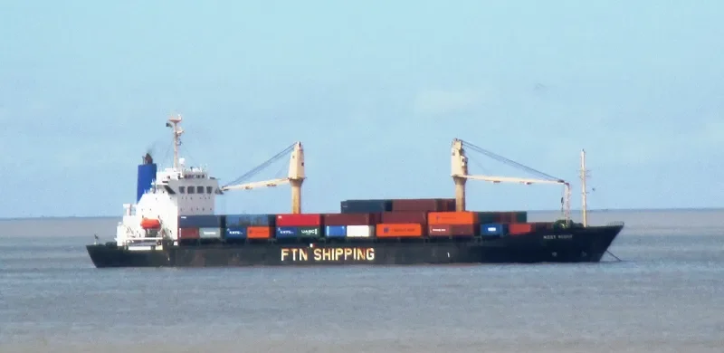 WEST SCENT Container Ship IMO 9132703 photo 9