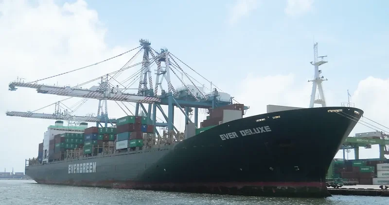 EVER DELUXE Container Ship IMO 9134256 photo 8