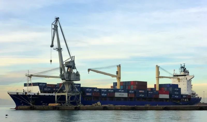 AMO Container Ship IMO 9134622 photo 4