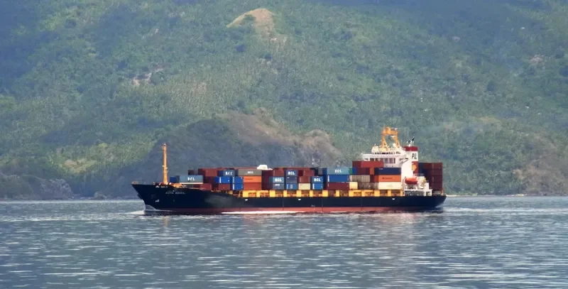 KOTA HASIL Container Ship IMO 9137129 photo 4
