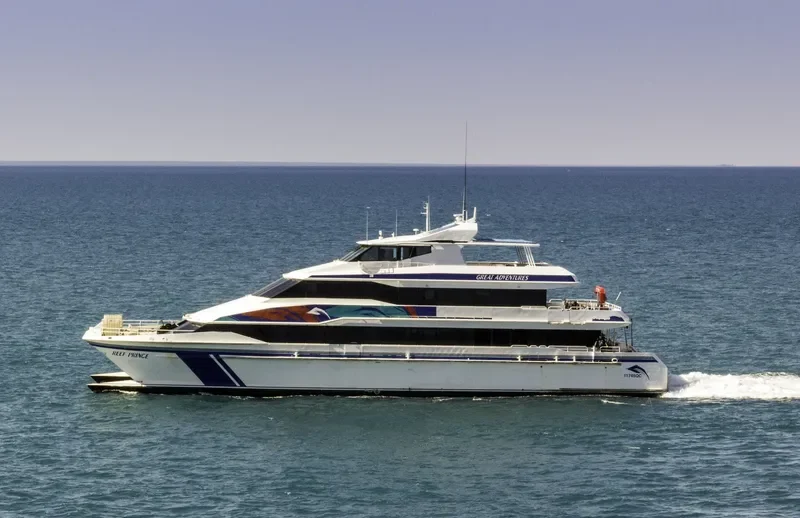 REEF PRINCE Passenger Ship IMO 9137404 photo 2