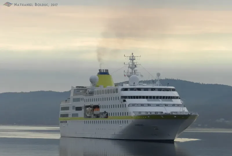 HAMBURG Passenger Ship IMO 9138329 photo 2