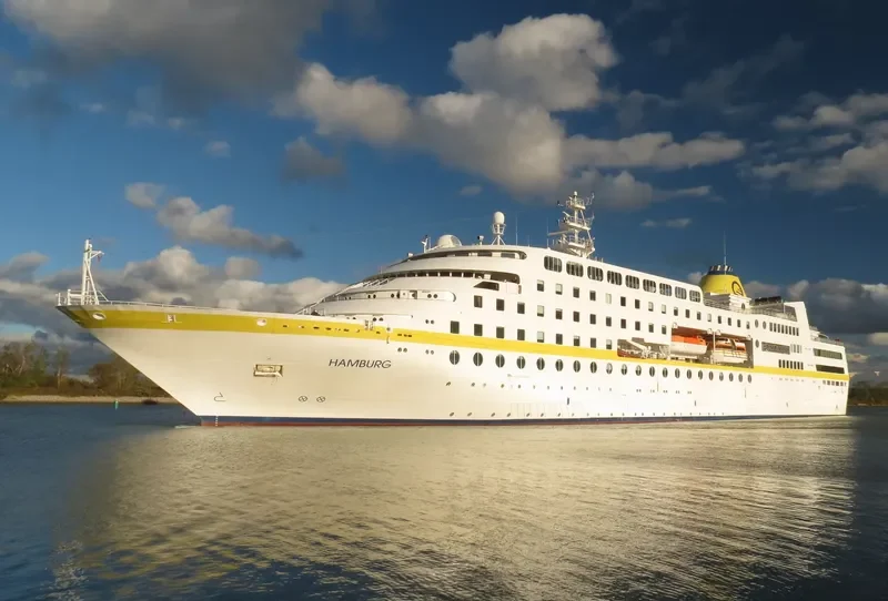 HAMBURG Passenger Ship IMO 9138329 photo 9
