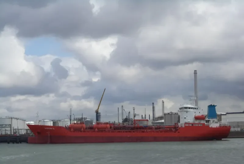 AIGRAN D Tanker IMO 9138408 photo 4