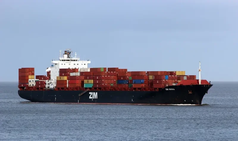 ZIM IBERIA Container Ship IMO 9139919 photo 9