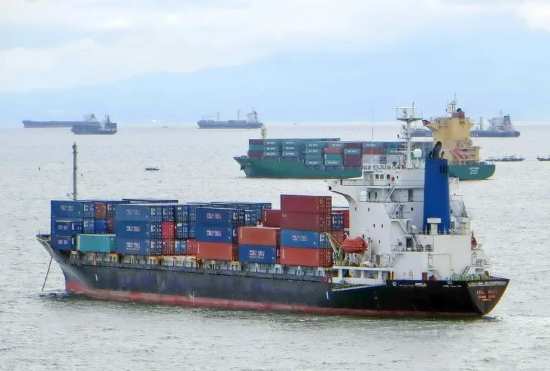 IAL 001 Container Ship IMO 9140061 photo 9