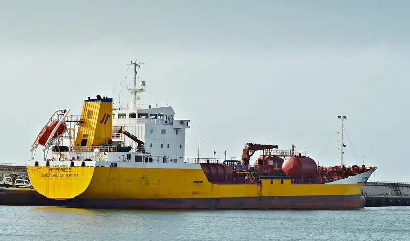 ESPERIDES Tanker IMO 9140853 photo 2