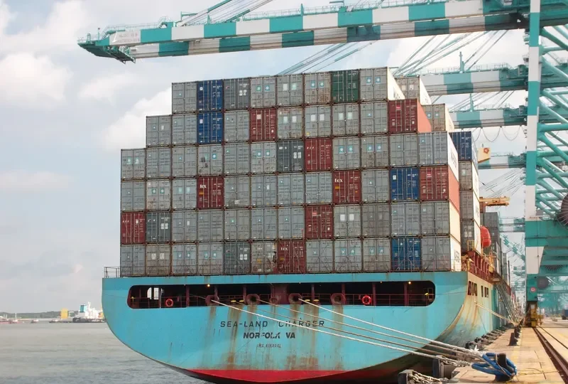 SEALAND CHARGER Container Ship IMO 9143001 photo 4