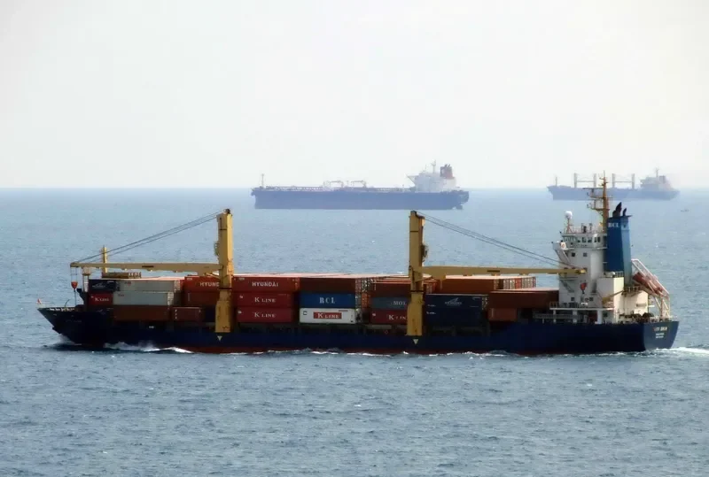 KITI BHUM Container Ship IMO 9143453 photo 10