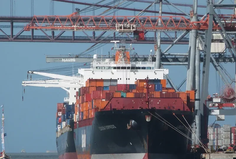 LONDON EXPRESS Container Ship IMO 9143568 photo 6