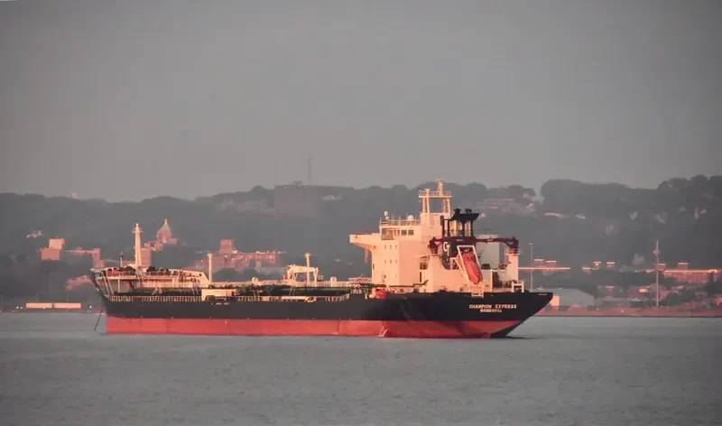 CHAMPION EXPRESS Tanker IMO 9143697 photo 7