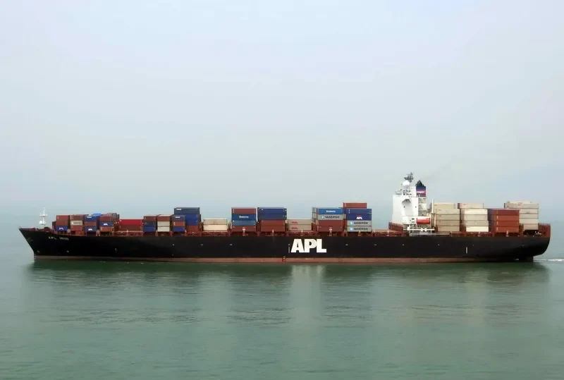 APL IRIS Container Ship IMO 9144768 photo 3