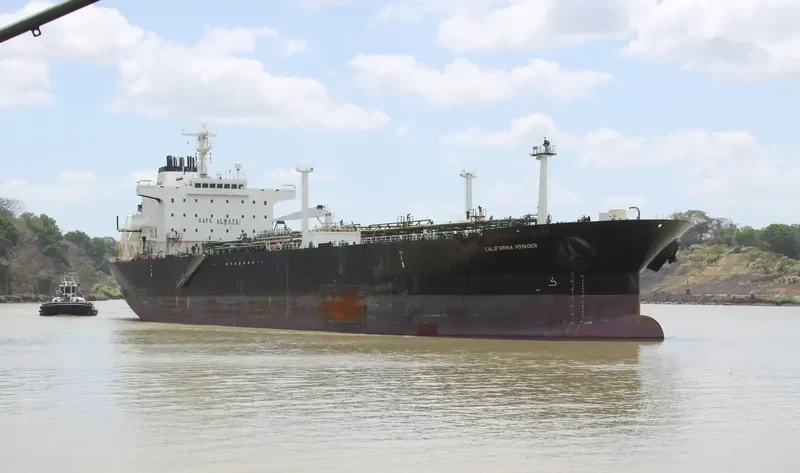 BRENTON REEF Tanker IMO 9144926 photo 4