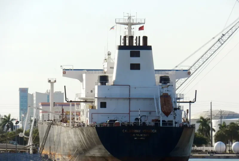 BRENTON REEF Tanker IMO 9144926 photo 5