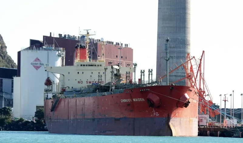 SPLENDOUR Tanker IMO 9145841 photo 5