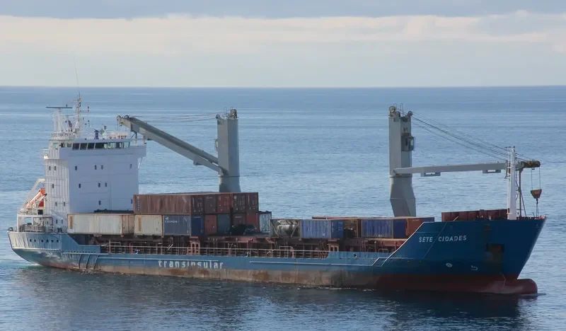 MARIA DA PAZ Container Ship IMO 9150432 photo 8