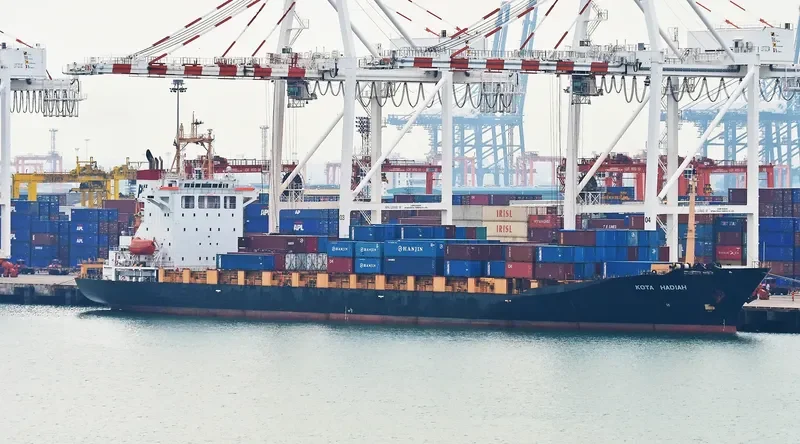 KOTA HADIAH Container Ship IMO 9151307 photo 4