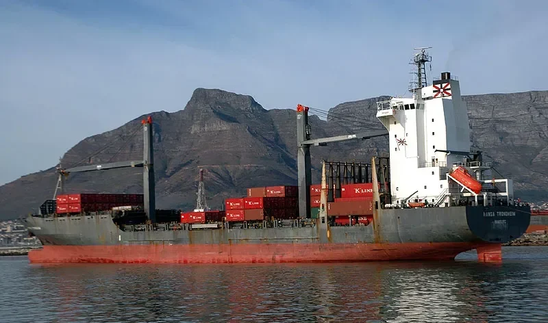 KING Container Ship IMO 9151852 photo 3
