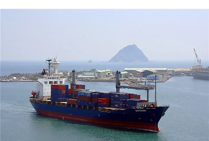 EASLINE YANTAI Container Ship IMO 9153068 photo 7