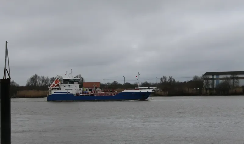 DST DRAMMEN Bulk Carrier IMO 9155004 photo 3