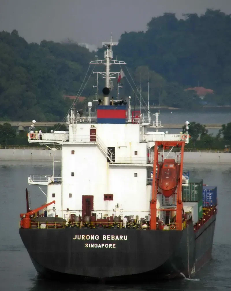 MERATUS KUPANG Container Ship IMO 9155511 photo 2