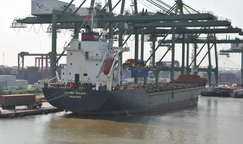 MERATUS KUPANG Container Ship IMO 9155511 photo 8