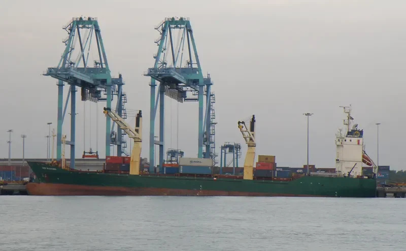 HIJAU SEJUK Container Ship IMO 9155523 photo 2