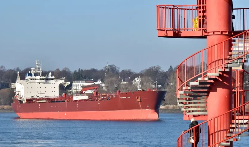 CHAMPION TERN Tanker IMO 9155767 photo 8