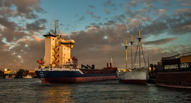 LISTER General Cargo IMO 9155963 photo 3