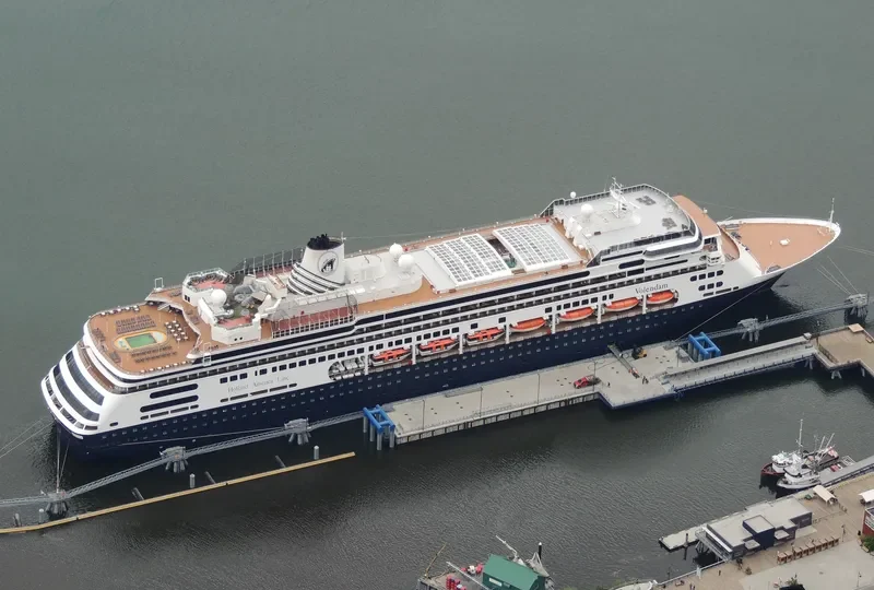 VOLENDAM Passenger Ship IMO 9156515