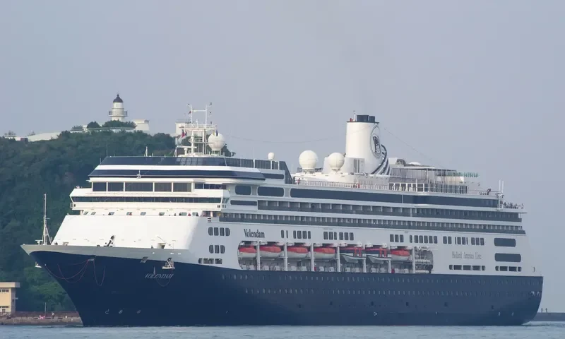VOLENDAM Passenger Ship IMO 9156515 photo 2