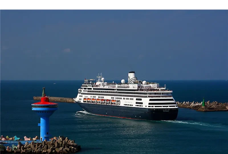 VOLENDAM Passenger Ship IMO 9156515 photo 9