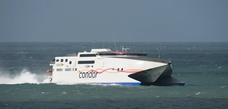CONDOR RAPIDE Ro-Ro IMO 9161560 photo 9