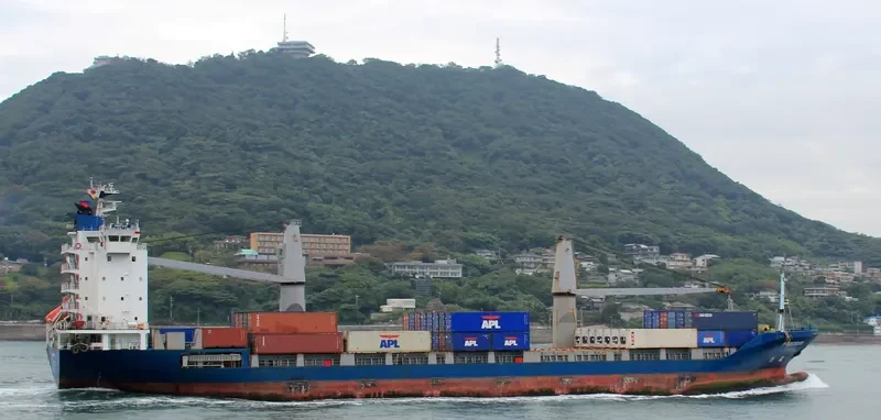 XIANG REN Container Ship IMO 9161821 photo 4