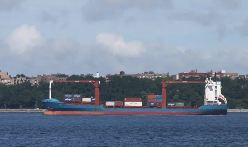 SAN PEDRO CALUNGSOD Container Ship IMO 9162095 photo 6