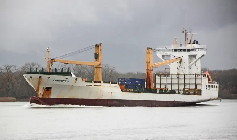 CONCORDIA Container Ship IMO 9162679 photo 3