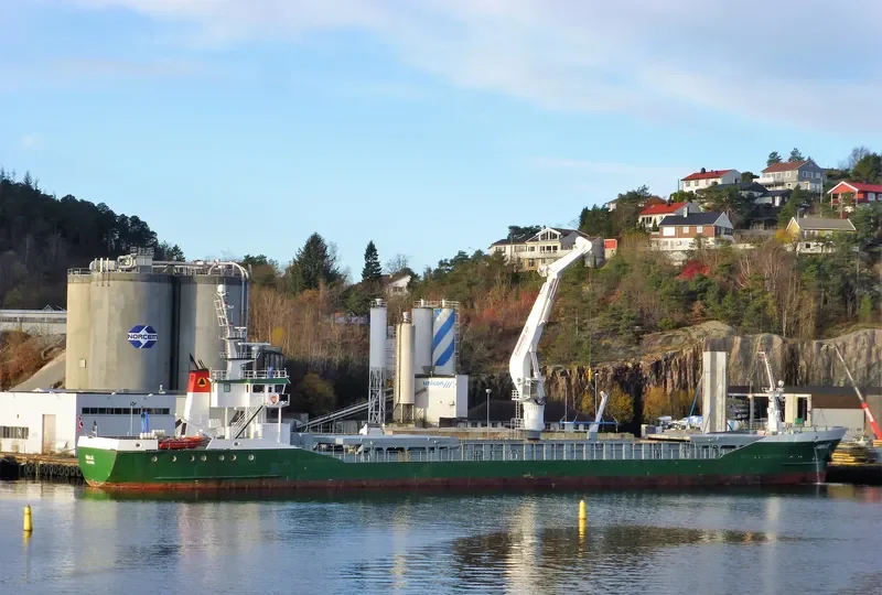 AMALIE Offshore Vessel IMO 9163702 photo 2